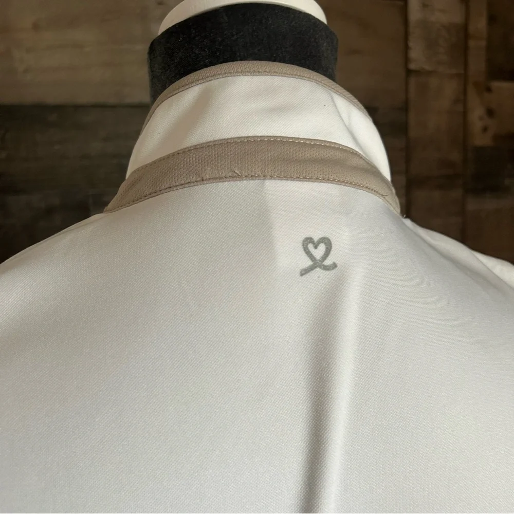 Daily Sports White Sleeveless Golf Top with Zipper - Picture 5 of 9